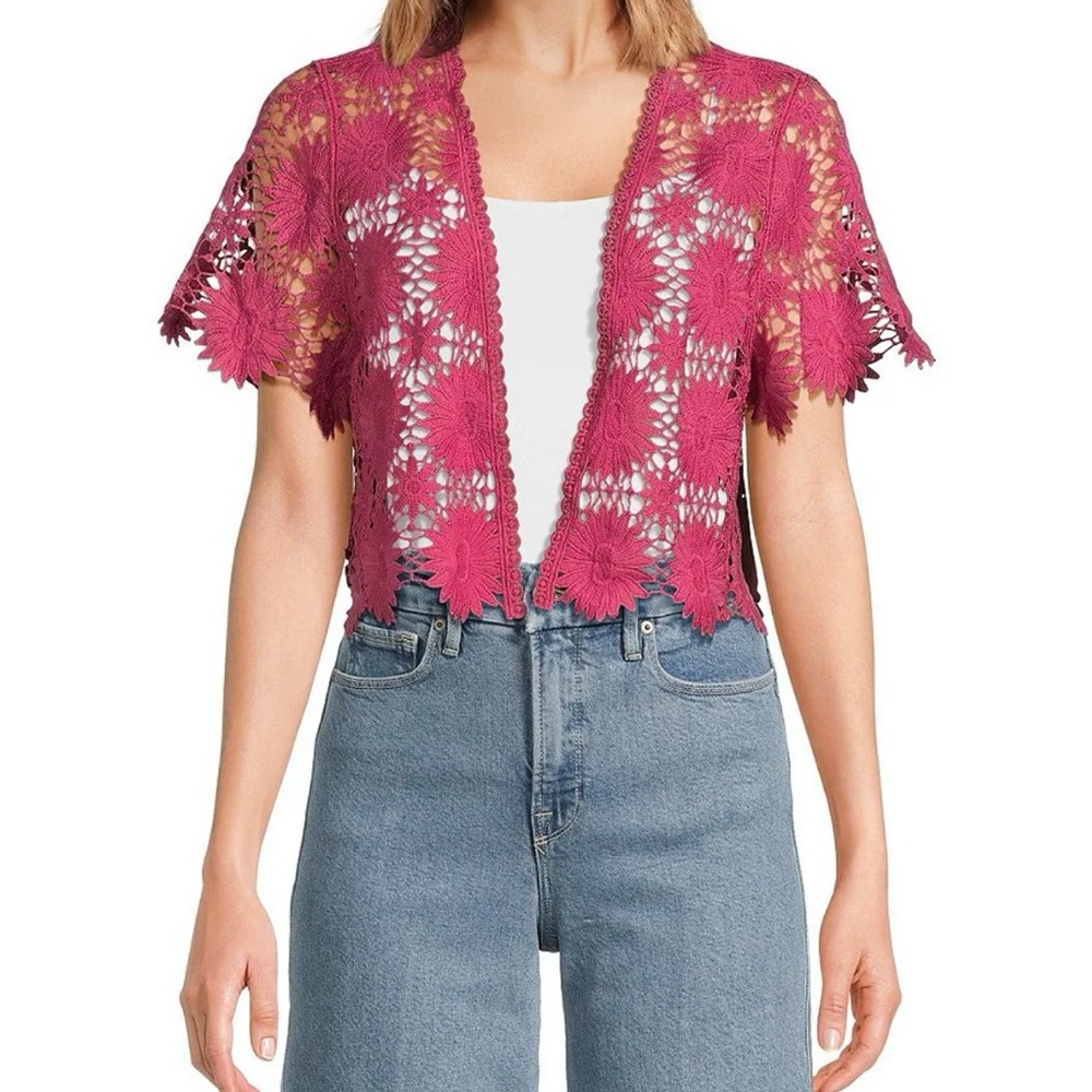 Anna & Ava Pink Floral Crochet Cropped Topper One Size